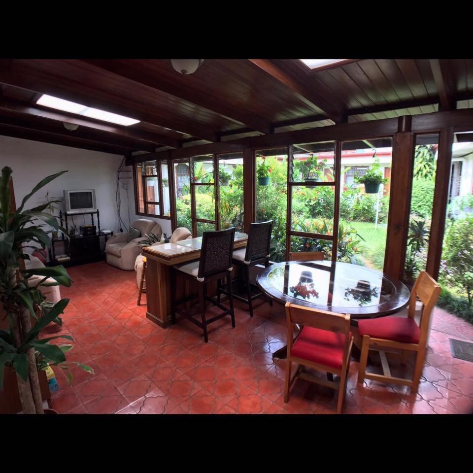 Hotel Casa Kibi Kibi San José Zewnętrze zdjęcie